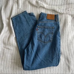 Levi’s High Loose Taper 28